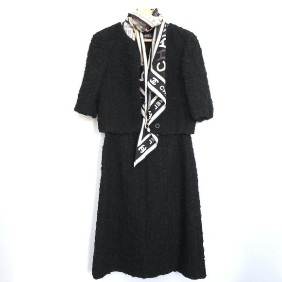 🥂HostPick*Chanel Jacket Skirt 2-Piece Set - Picture 2 of 15